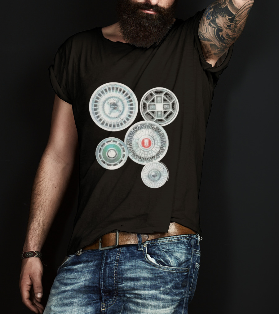 Vintage Ford Hubcaps Collection Classic Car Enthusiast Retro Wheels T-Shirt