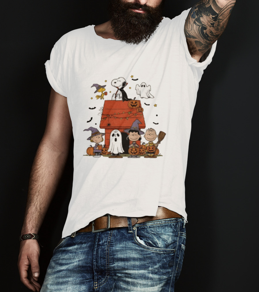 Snoopy Halloween Woodstock Ghost Pumpkins Charlie Brown Lucy 2025 T-Shirt