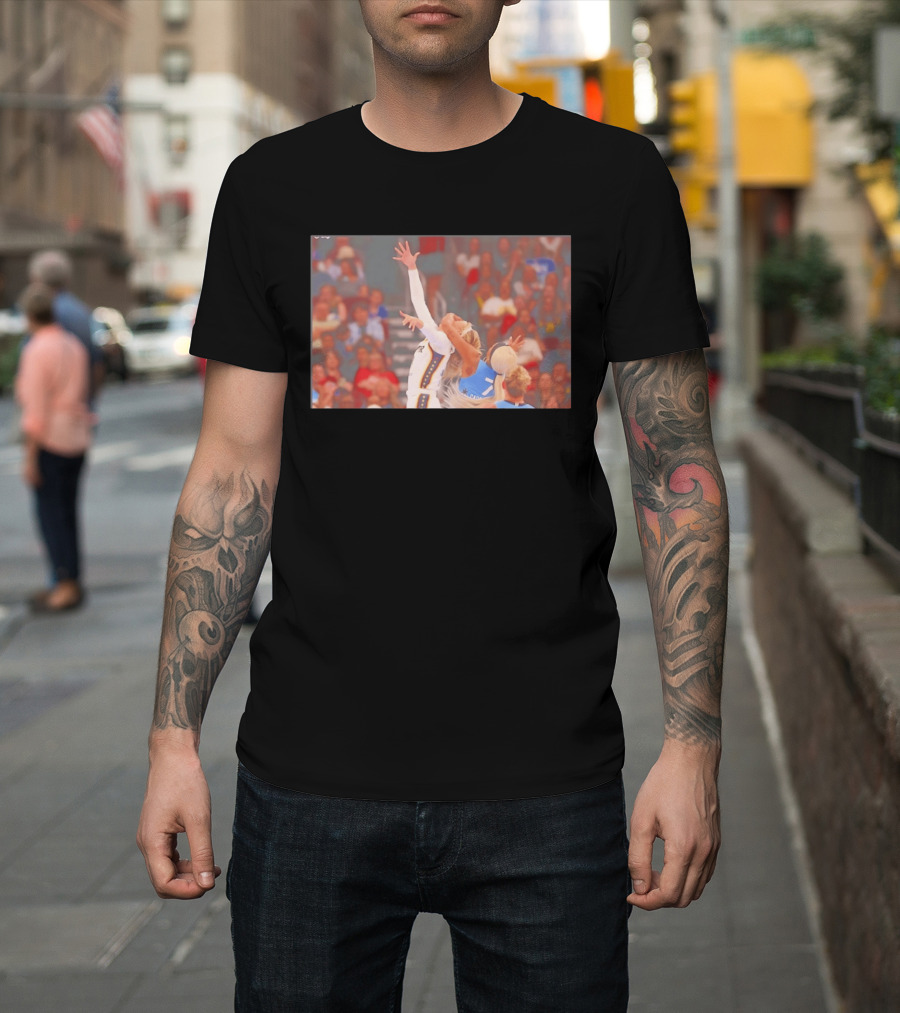 Chennedy Carter 7 Intense Matchup Chicago Sky Vs Indiana Fever Basketball Action T-Shirt