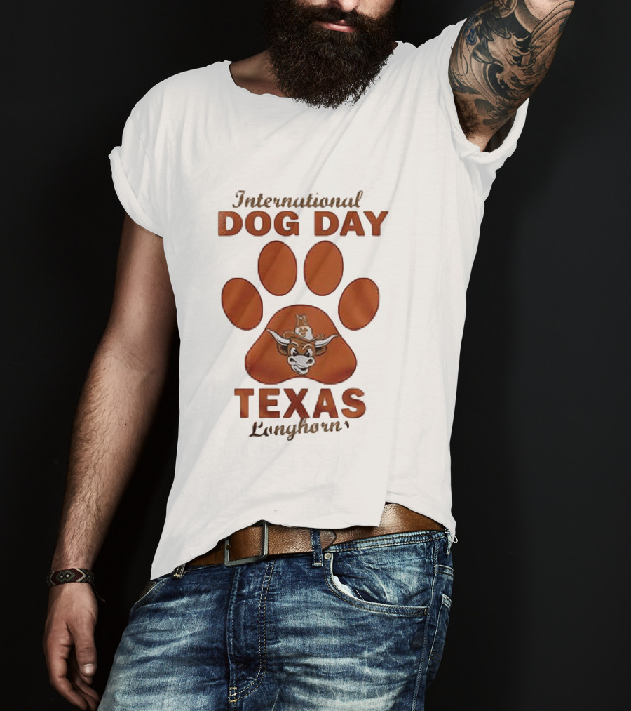 International Dog Day Texas Longhorns Paw Print T-Shirt