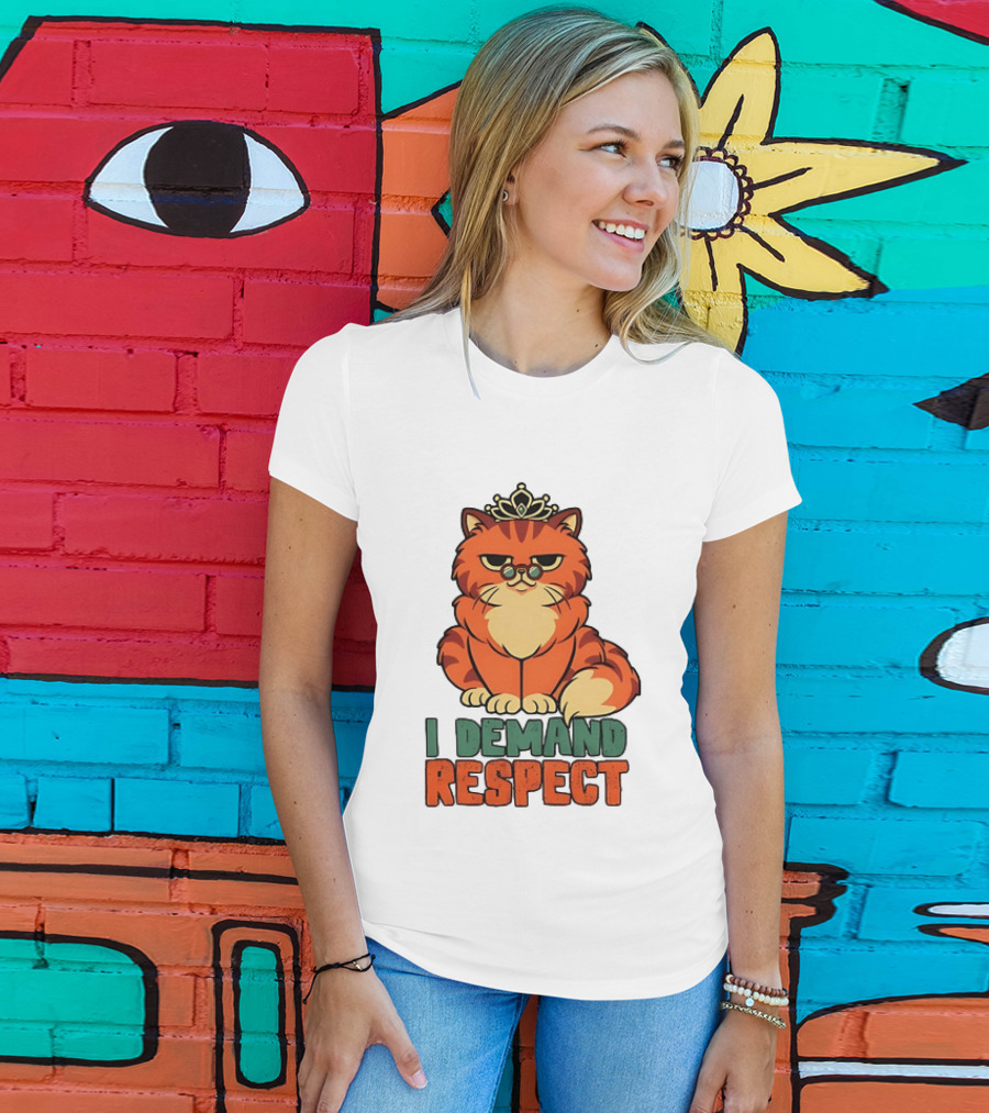 Cat With Crown I Demand Respect Pet Lover Distressed T-Shirt
