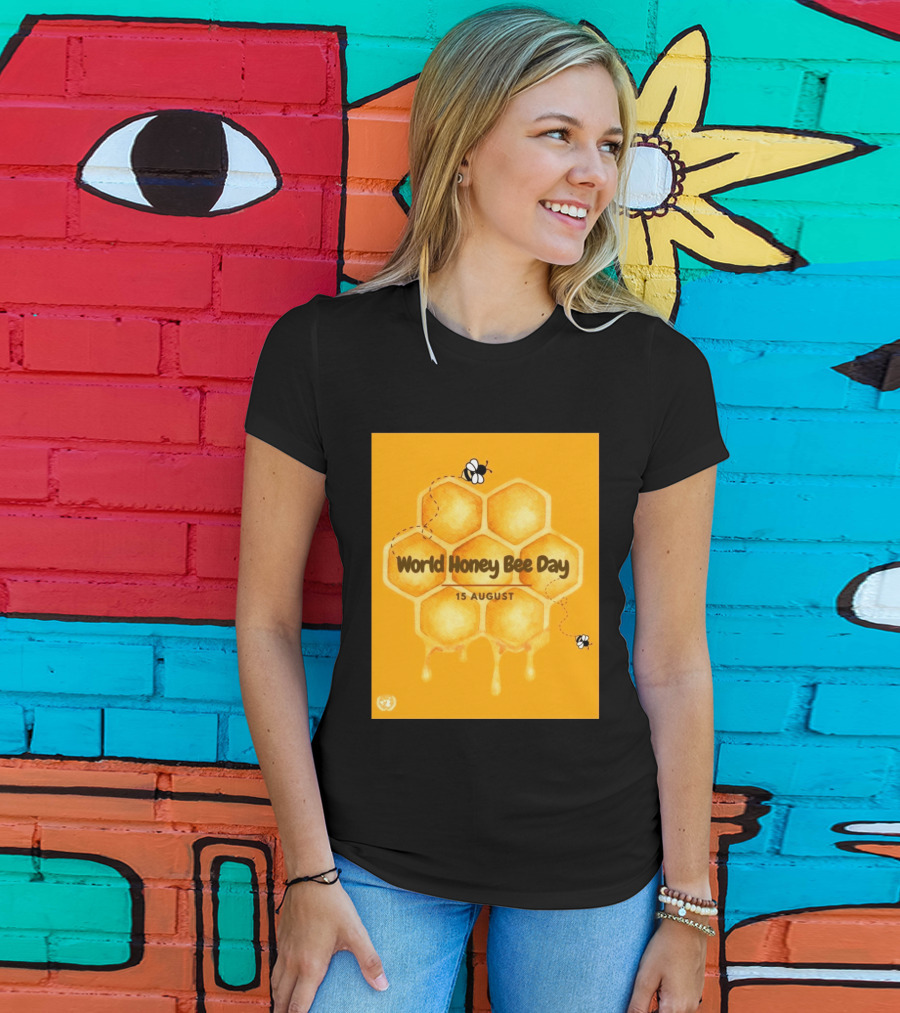 World Honey Bee Day 15 August Honeycomb T-Shirt