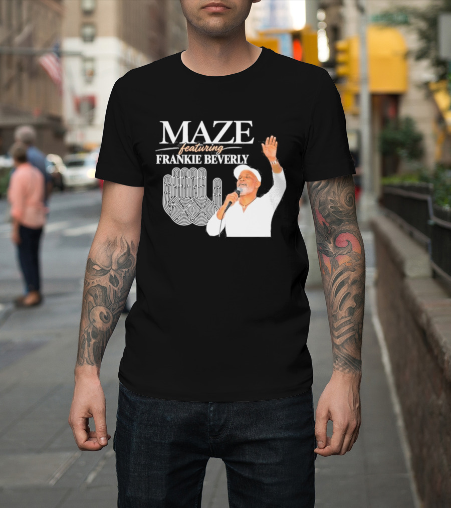 Maze Featuring Frankie Beverly White Outfit Microphone Performance Iconic Image T-Shirt