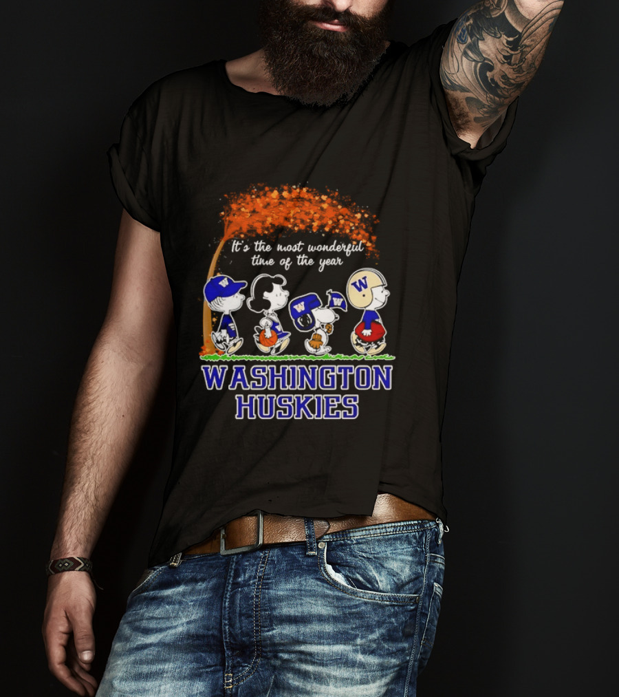 Washington Huskies Peanuts Characters It's The Most Wonderful Time Of The Year T-Shirt
