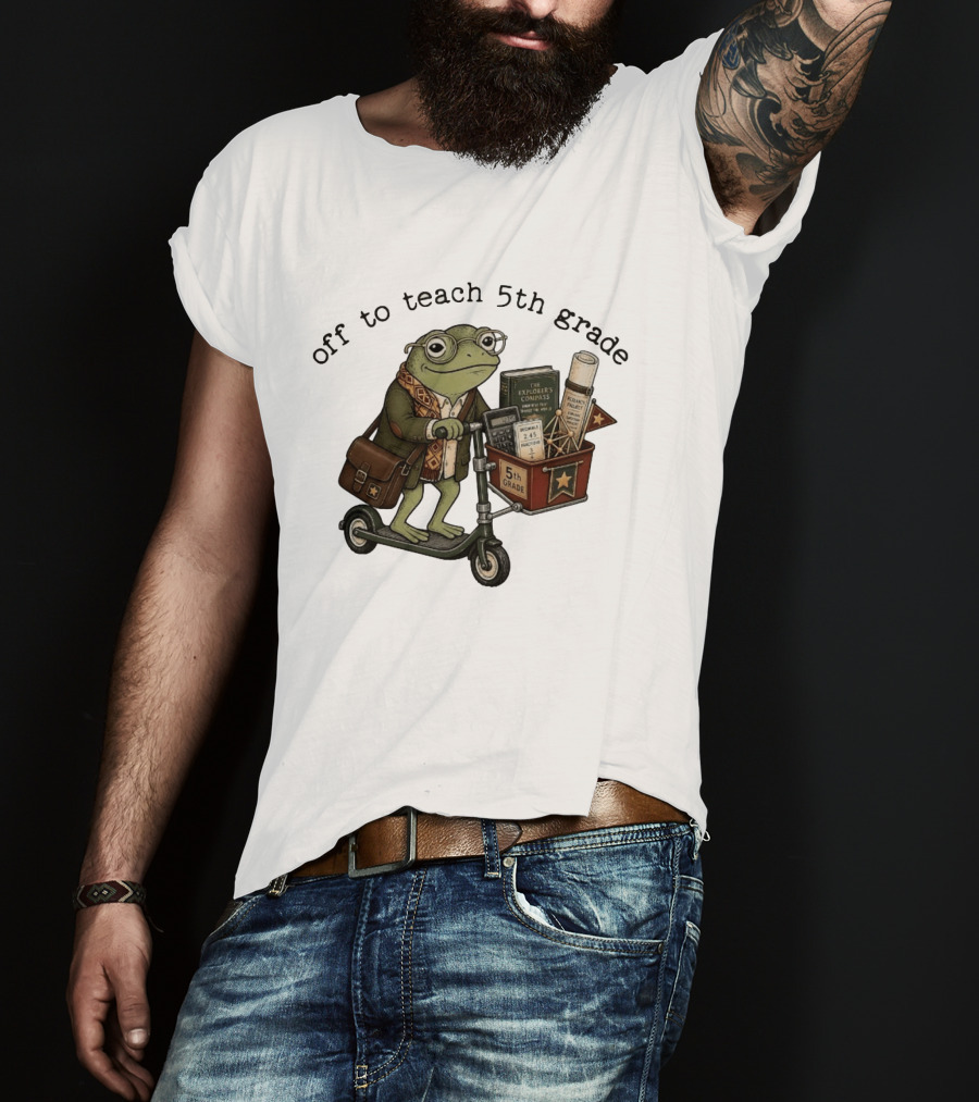 Off To Teach 5th Grade Frog Teacher Scooter Back To School T-Shirt