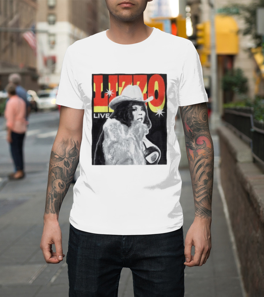 Lizzo Live Houston Mar 06 Texan Style Fur Coat Hat T-Shirt