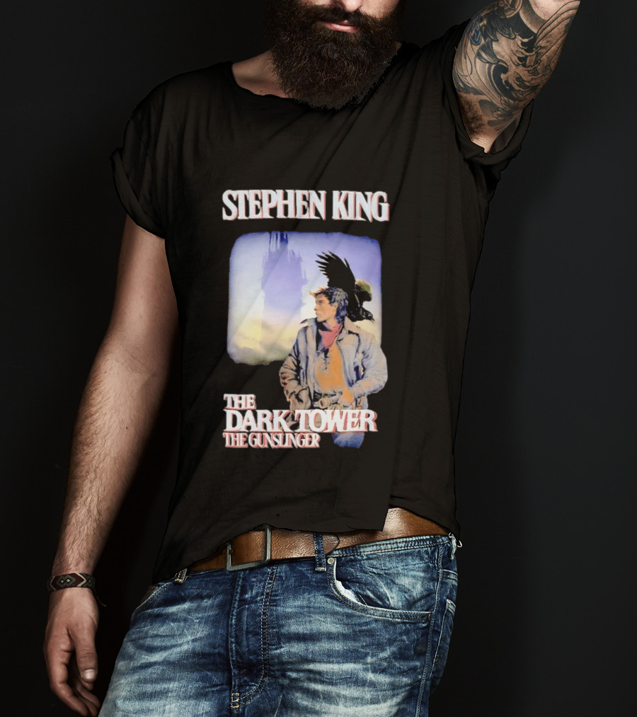 Stephen King The Dark Tower The Gunslinger Artwork With Gunslinger And Raven T-Shirt