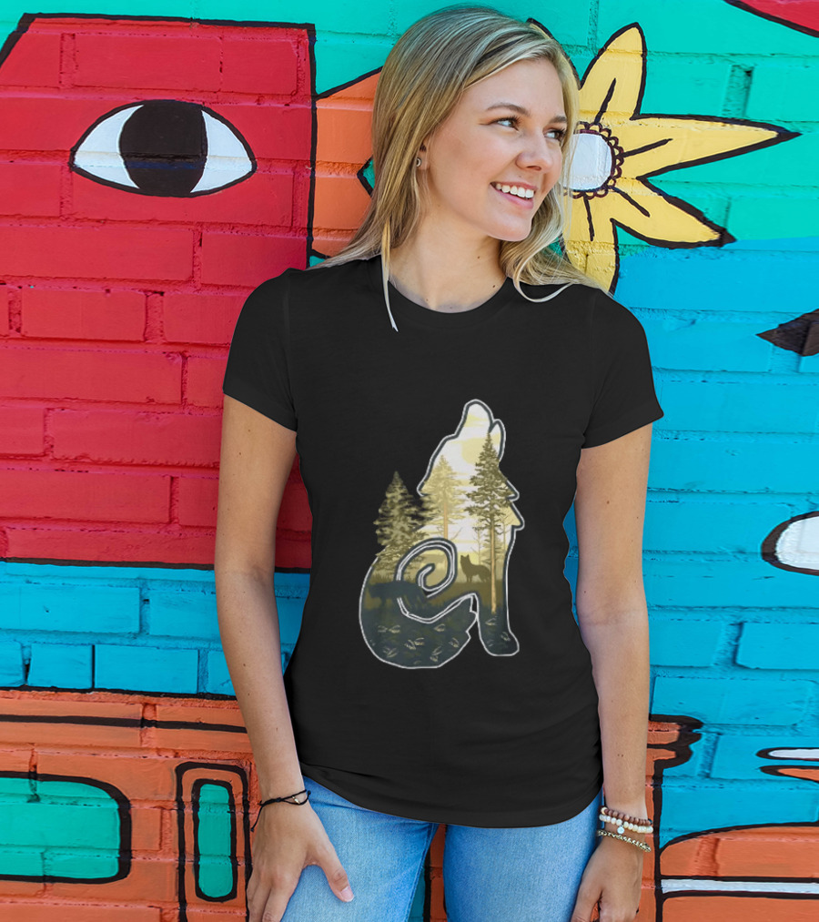 Wolf Howling Forest Scene Fahlo Nature Wildlife T-Shirt