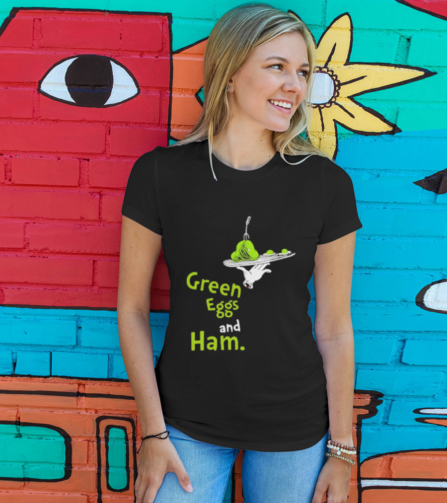 Dr Seuss Green Eggs And Ham Plate Illustration Classic Children's Book T-Shirt