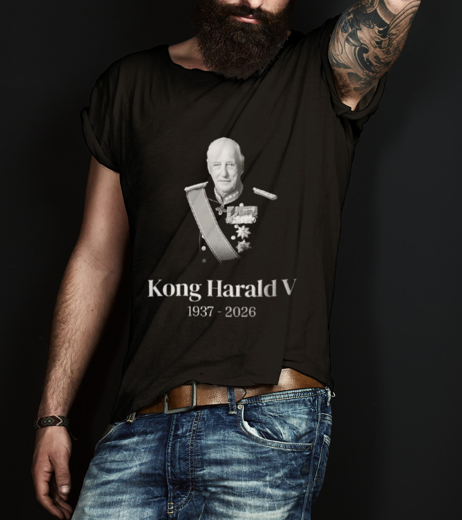 Kong Harald V 1937 2026 Military Uniform Medals Sash T-Shirt