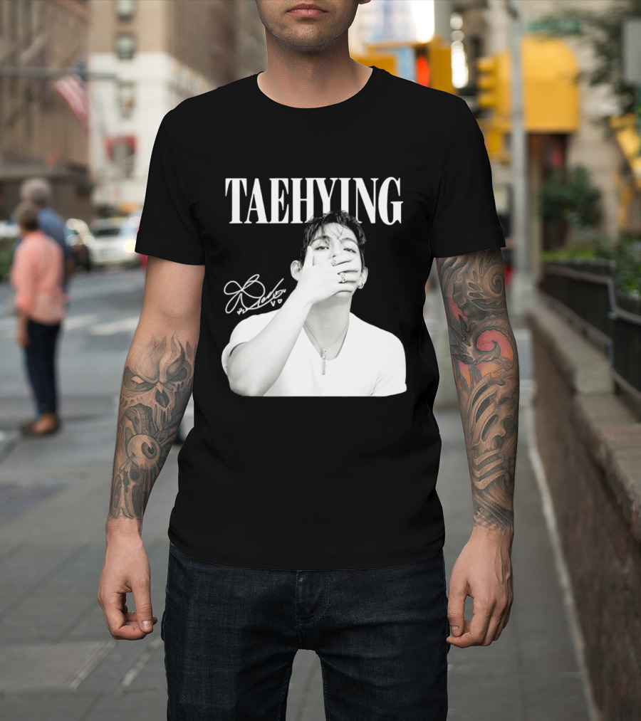 TAEHYUNG BTS V K Pop Fashion Style Signature T-Shirt