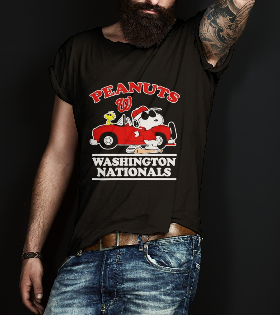 Peanuts Snoopy Woodstock Washington Nationals Baseball Car T-Shirt