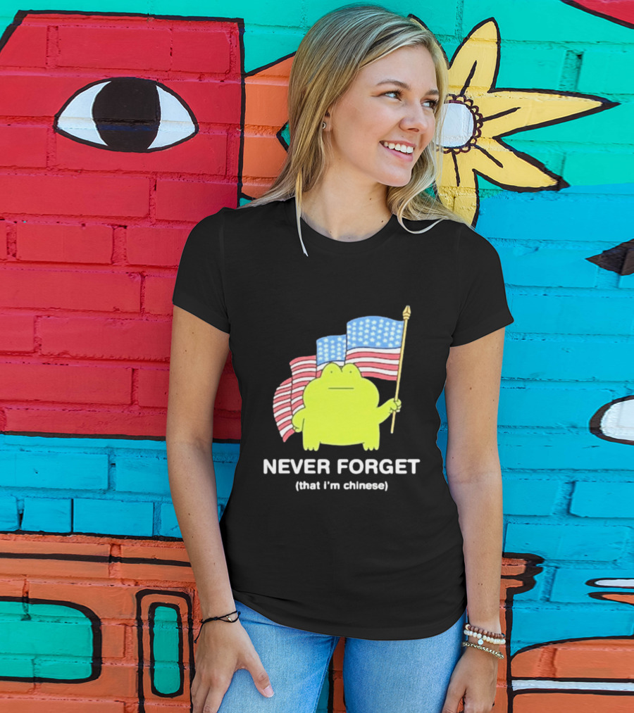 Frog Holding American Flags Never Forget That I'm Chinese T-Shirt