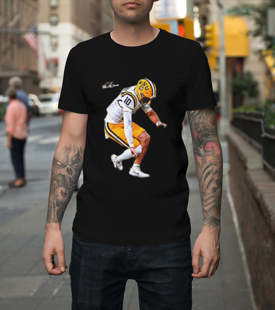 Garrett Nussmeier LSU Tigers Football Quarterback Action Play T-Shirt