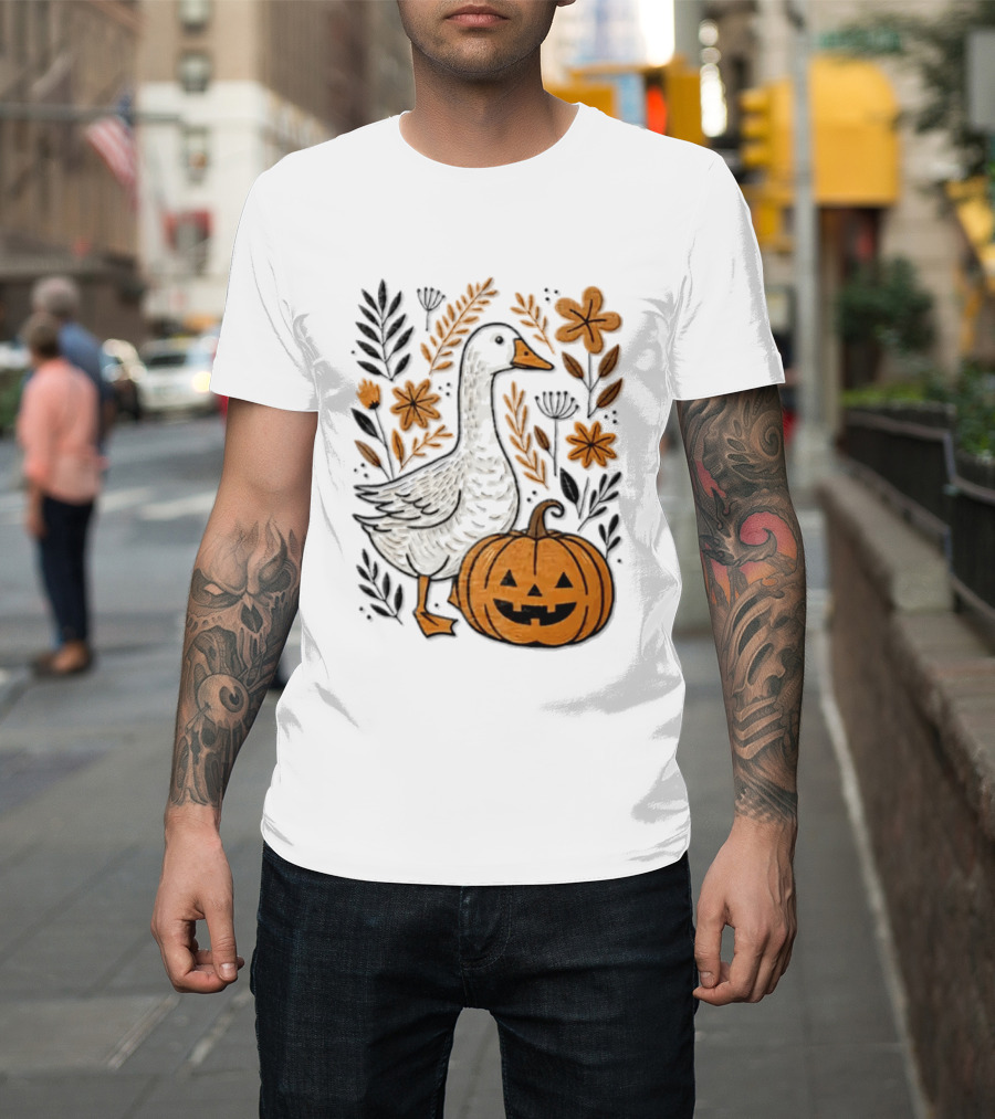 Goose With Jack O' Lantern Pumpkin Autumn Leaves And Flowers T-Shirt