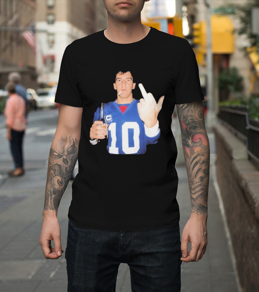 Eli Manning Jersey Smoking Gesture Middle Finger 10 T-Shirt