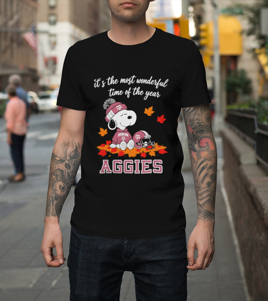 Snoopy It's The Most Wonderful Time Of The Year Texas A&M Aggies Autumn Leaves T-Shirt