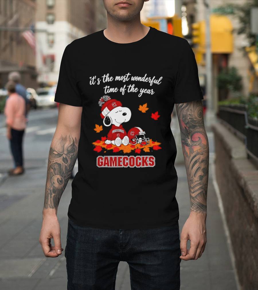 Snoopy South Carolina Gamecocks It's The Most Wonderful Time Of The Year Autumn Leaves T-Shirt
