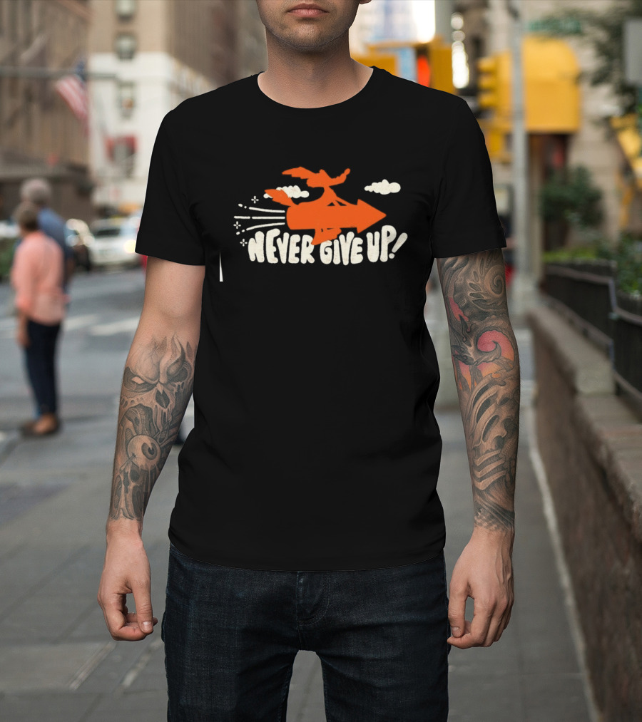 Wile E Coyote Never Give Up Looney Tunes Rocket Humor T-Shirt