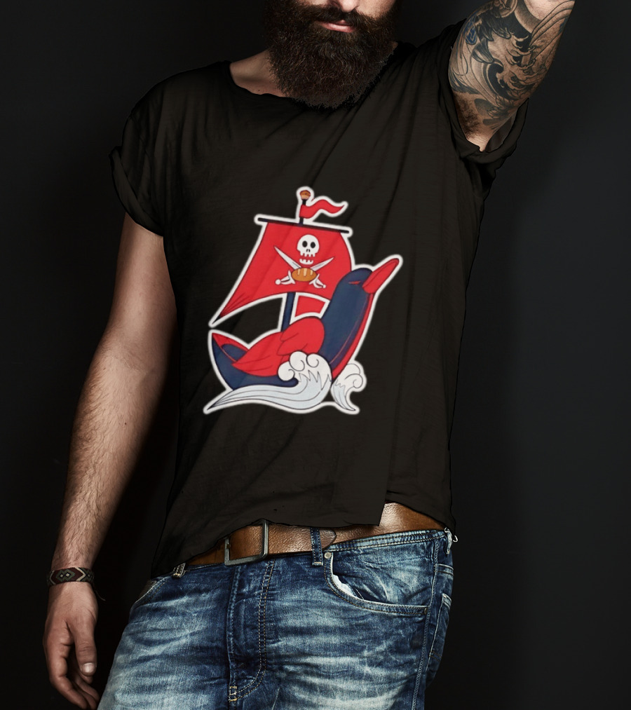 Tampa Bay Buccaneers Pirate Ship Football Skull Crossed Swords Sails T-Shirt