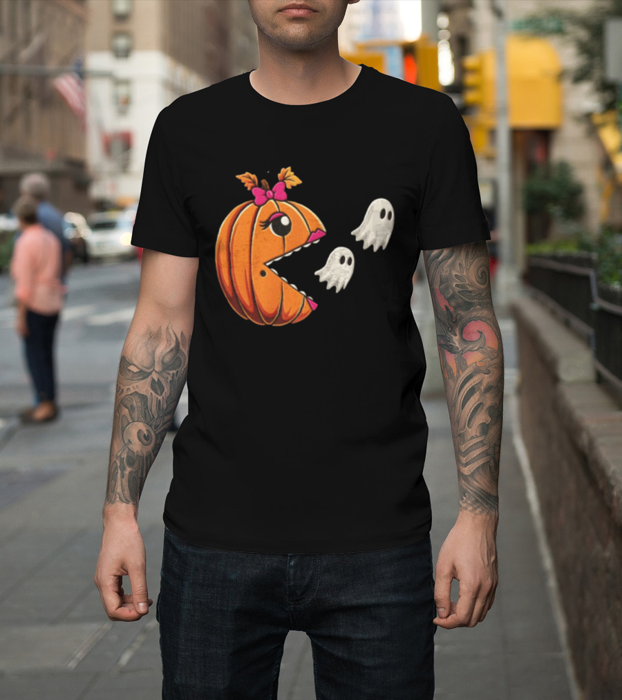 Ms Pac Man Pumpkin Shape Halloween Ghosts T-Shirt