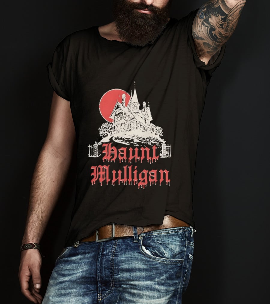 Haunt Mulligan Gothic Haunted House Horror Red Moon T-Shirt