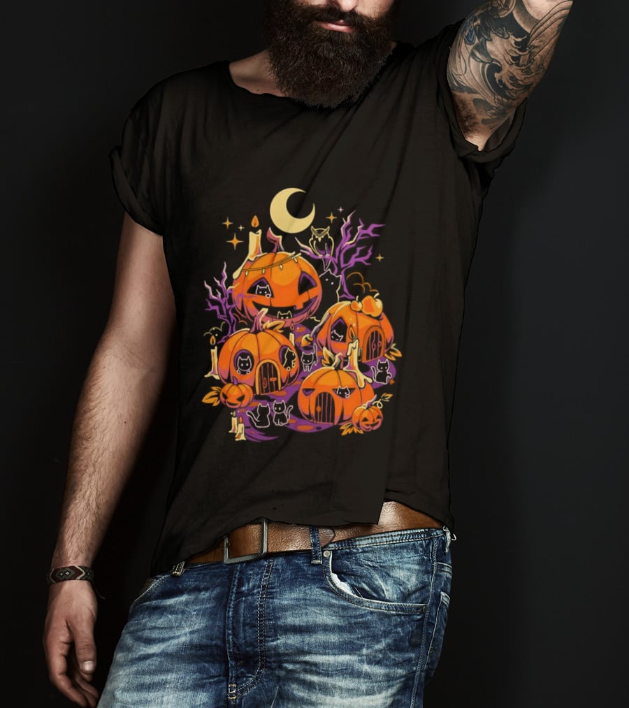 Pumpkin Halloween House Black Cat Crescent Moon Village T-Shirt