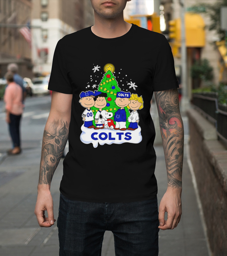 Peanuts Characters Indianapolis Colts Christmas Tree Snoopy Woodstock Snowflakes T-Shirt