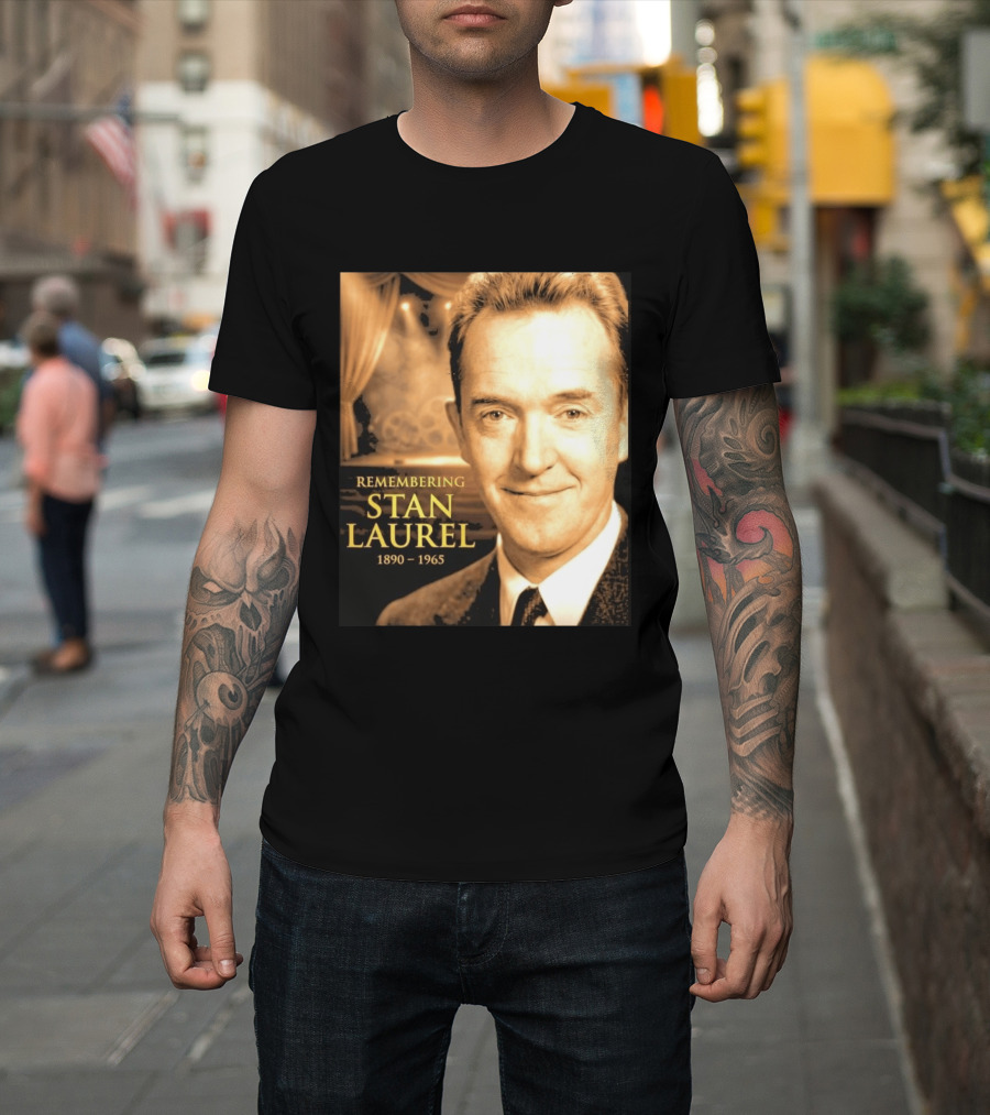 Remembering Stan Laurel 1890 1965 Vintage Theater T-Shirt