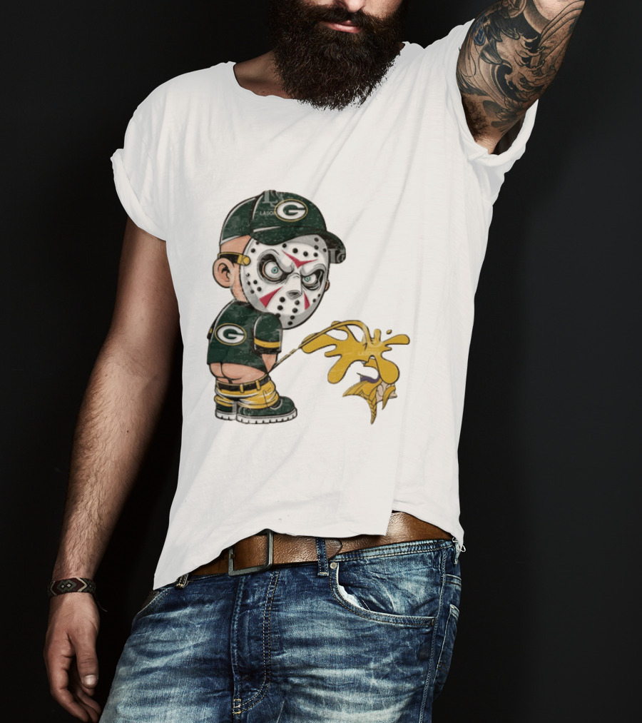 Green Bay Packers Jason Voorhees Piss On Minnesota Vikings Rivalry Humor T-Shirt