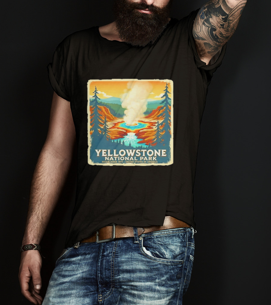 Yellowstone National Park Established 1872 United States Of America T-Shirt