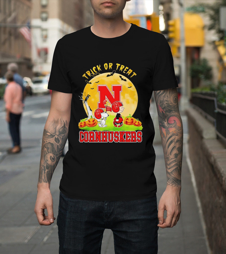 Nebraska Cornhuskers Trick Or Treat Halloween Charlie Brown Snoopy T-Shirt