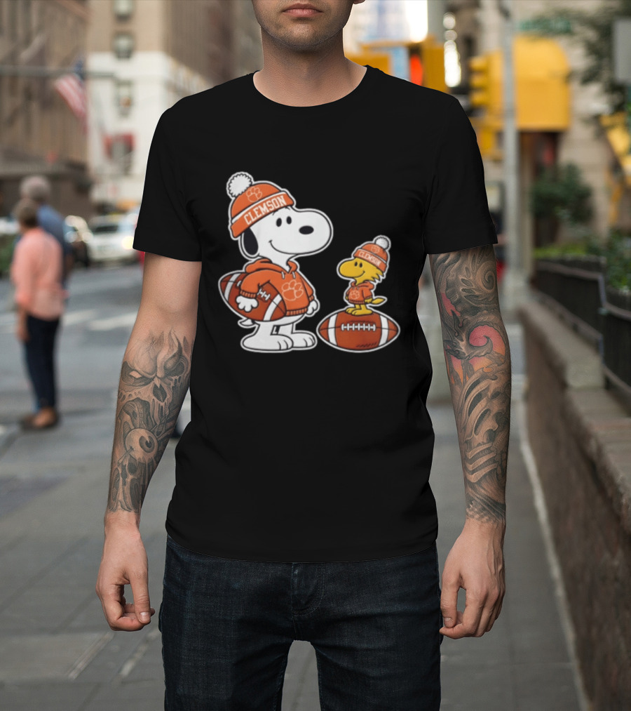 Snoopy And Woodstock Clemson Tigers Football Fans 2026 T-Shirt