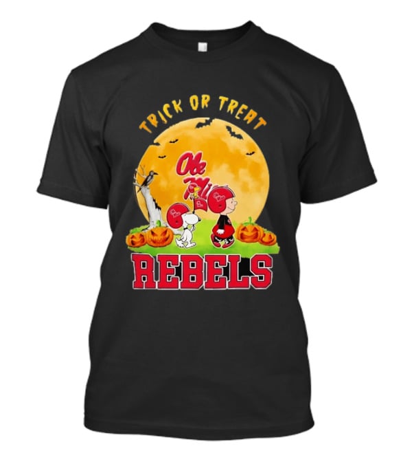Trick Or Treat Snoopy Charlie Brown Woodstock Ole Miss Rebels Halloween Moon T-Shirt