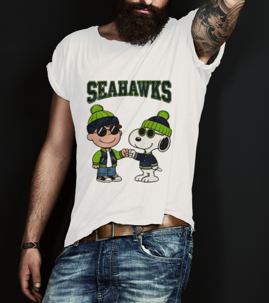 Seattle Seahawks Charlie Brown Snoopy Fist Bump Fan Gear T-Shirt