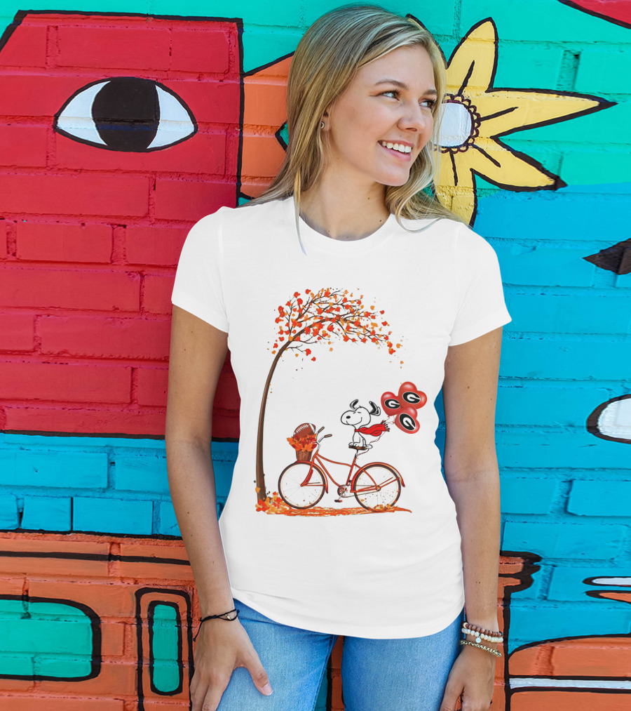 Snoopy Georgia Football Fall Bicycle Balloons T-Shirt