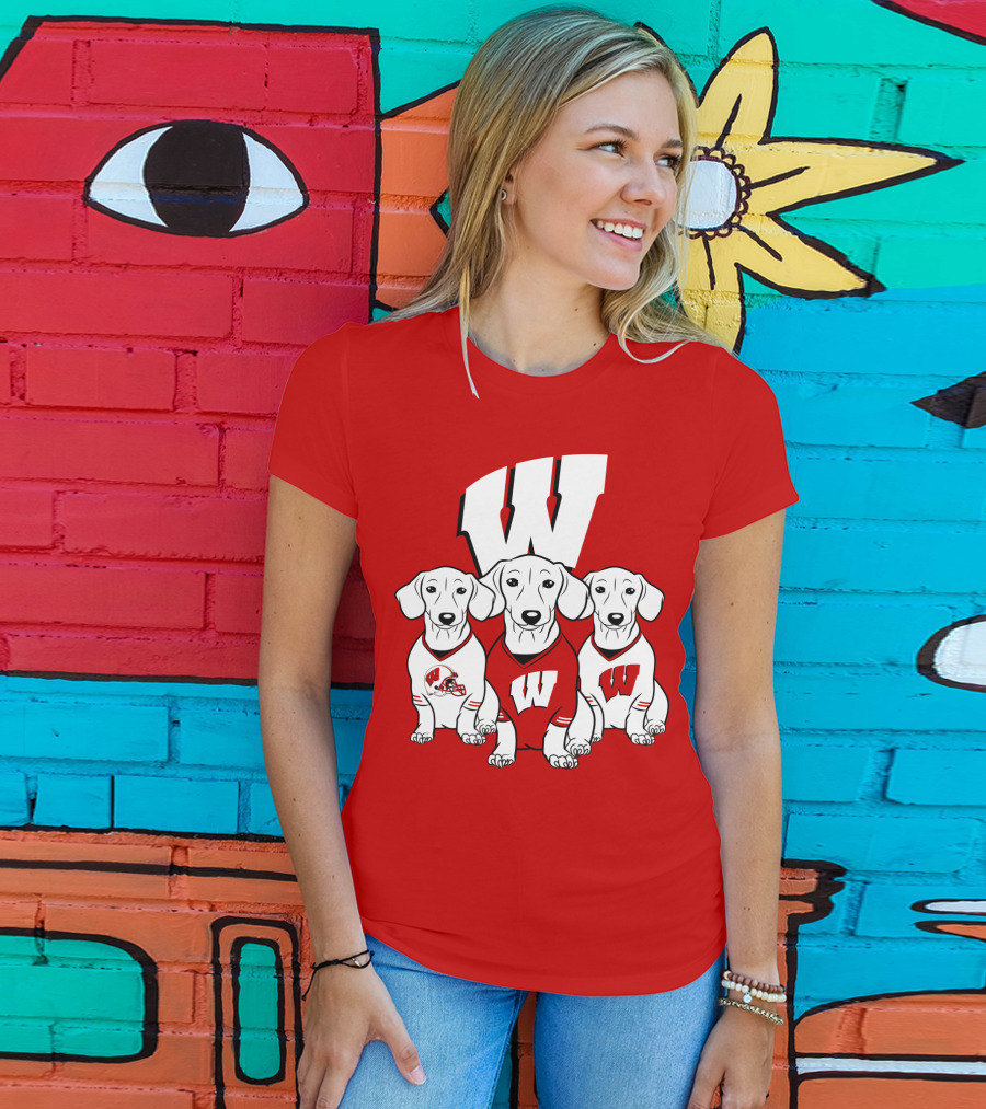 Wisconsin W Dachsund Trio Football Helmets And Jerseys T-Shirt