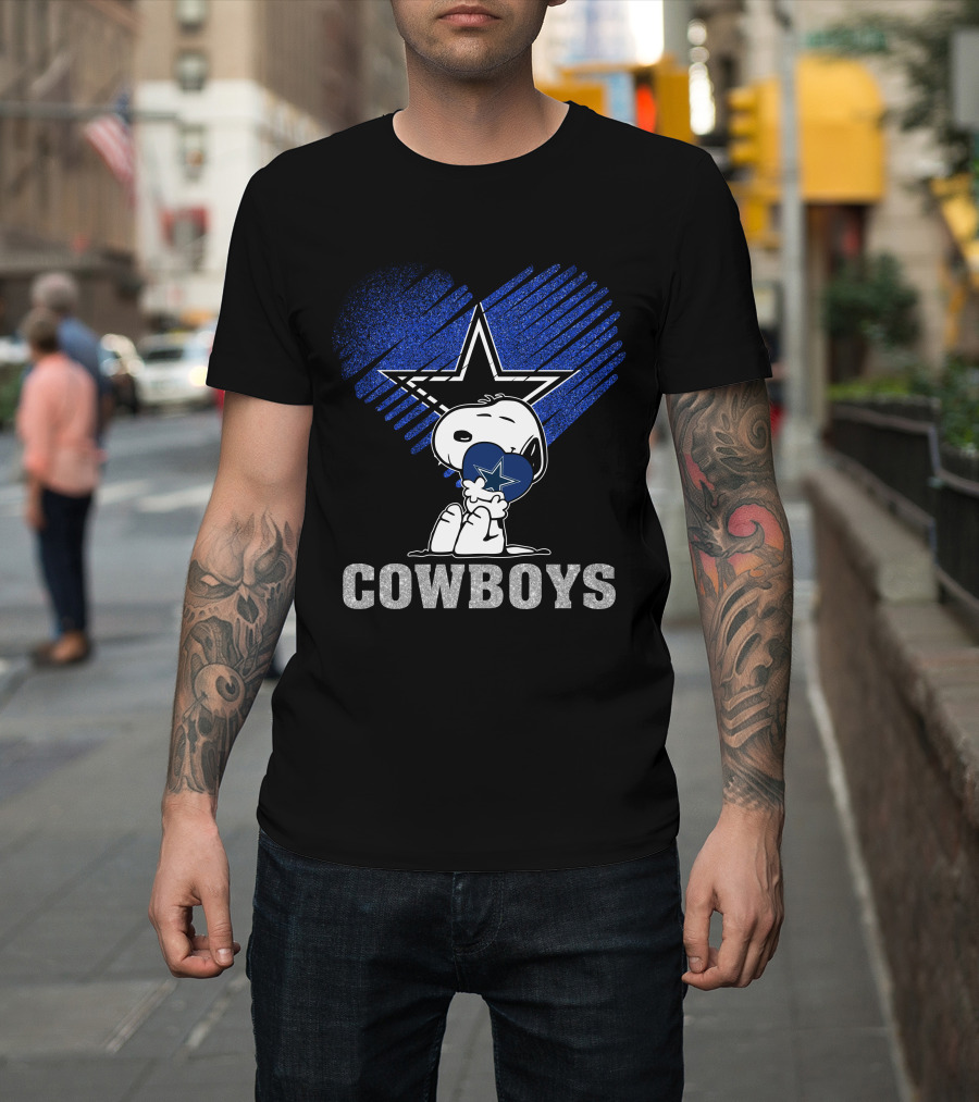 Snoopy Hugging Heart Dallas Cowboys Star T-Shirt