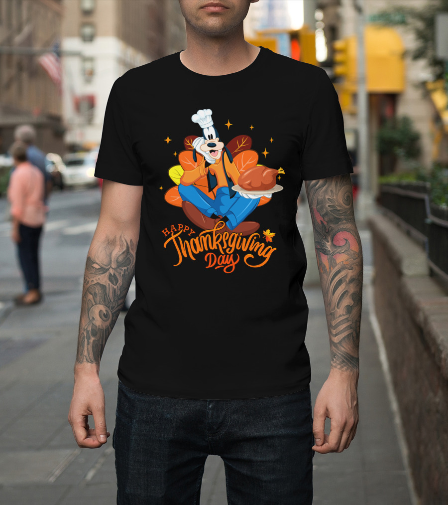 Goofy Happy Thanksgiving Day Chef With Turkey And Autumn Leaves T-Shirt