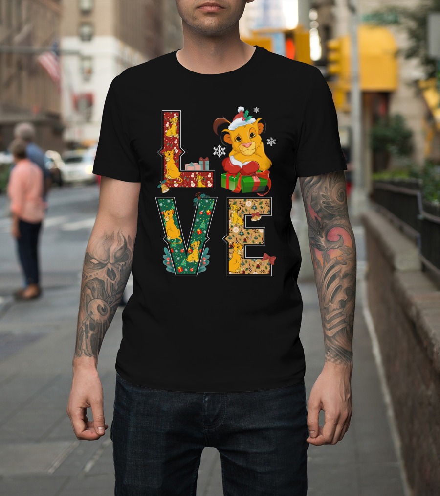 Love Christmas Simba Holiday Gifts And Decorations T-Shirt