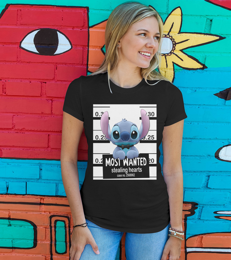 Most Wanted Stealing Hearts Alien Case No. 2568962 T-Shirt