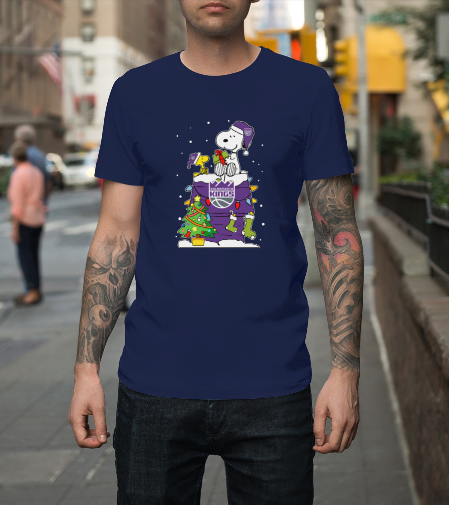 Snoopy Woodstock Sacramento Kings Christmas Tree Holiday Celebration T-Shirt