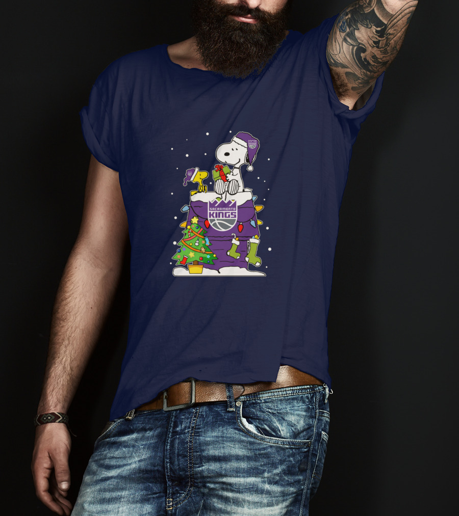 Snoopy Woodstock Sacramento Kings Christmas Tree Holiday Celebration T-Shirt