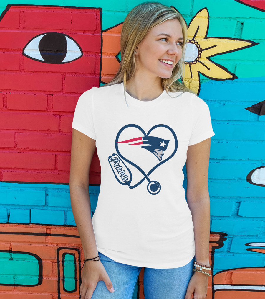 Nurse Heart Stethoscope New England Patriots T-Shirt