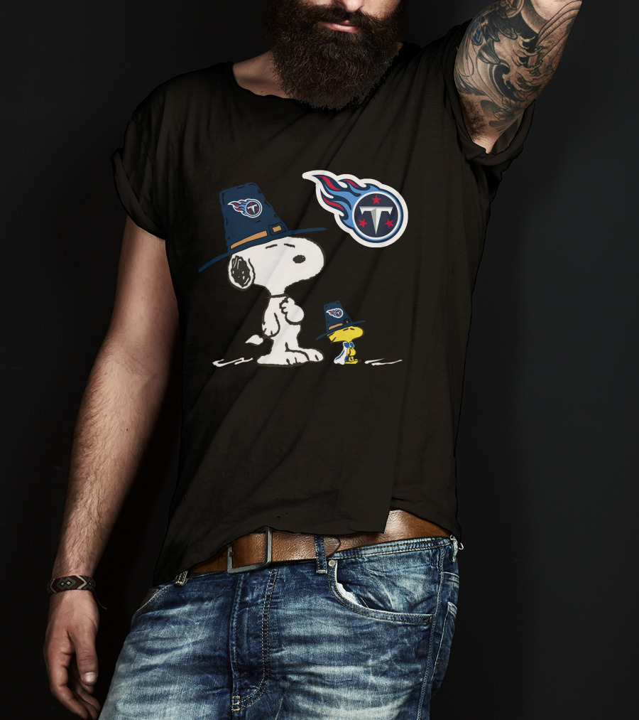 Tennessee Titans Snoopy And Woodstock Pilgrim Hats T-Shirt