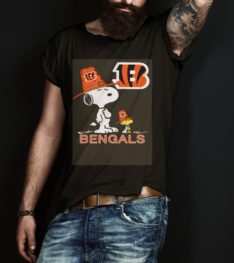 Bengals Snoopy Woodstock Football Team Fan T-Shirt