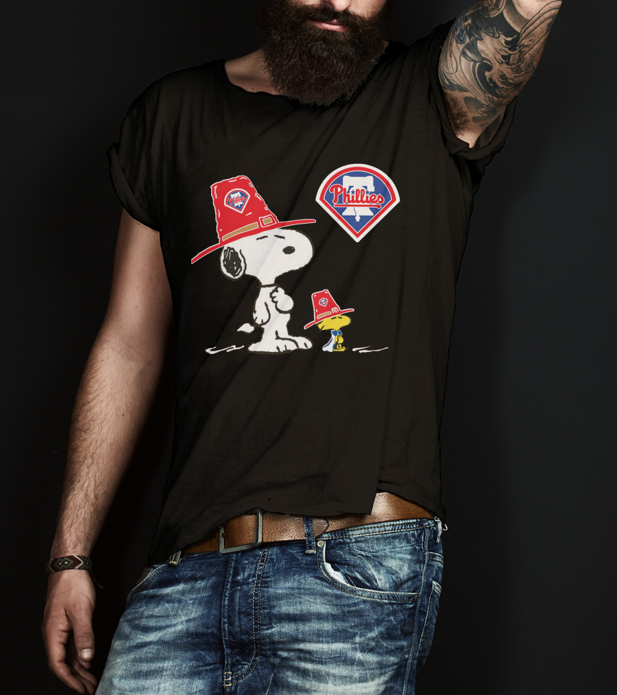 Philadelphia Phillies Snoopy Woodstock With Phillies Logo Hats T-Shirt