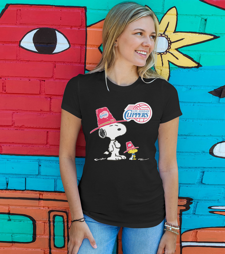 Los Angeles Clippers Snoopy With Woodstock In Team Hats T-Shirt