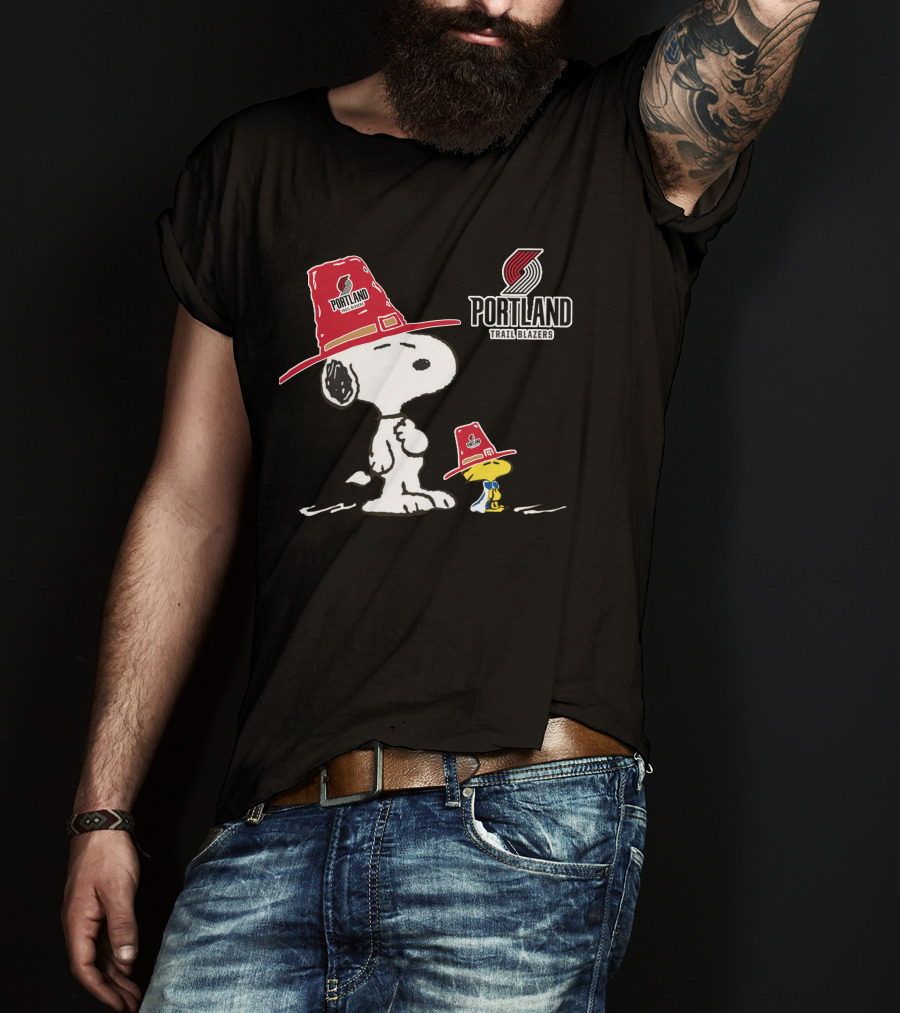 Portland Trail Blazers Snoopy Woodstock Red Hat T-Shirt