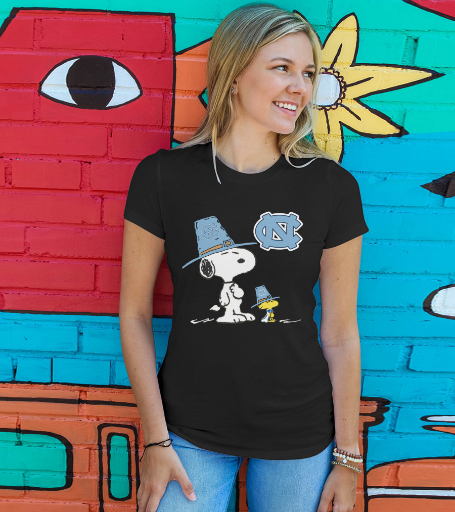 North Carolina Tar Heels Snoopy Woodstock Pilgrim Hats UNC T-Shirt